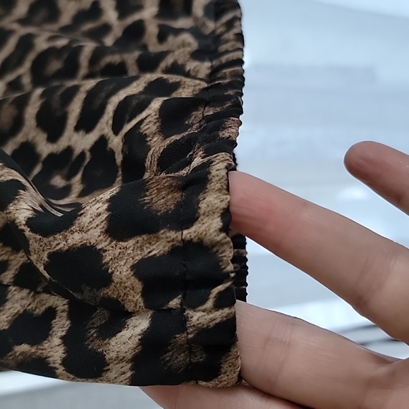 NWT. MICHAEL KORS. Leopard Print Top. - Picture 10 of 10